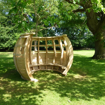 11-seater bench pod