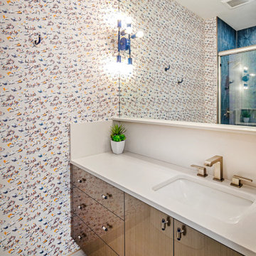Lakeside Contemporary - Bennington, NE