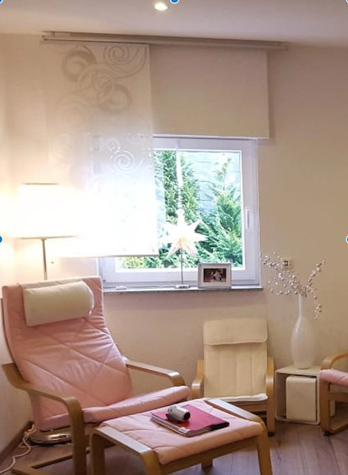 Wie lasse ich diese Rollädenkästen verschwinden?