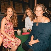 Simone Bennett's photo