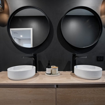 Modern Black Kiwi Barn Home