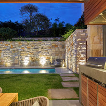 Bellevue pool area