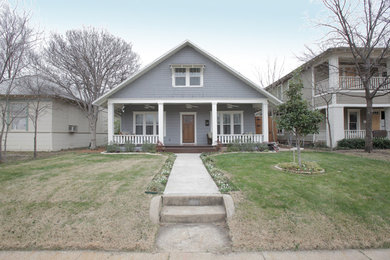Craftsman exterior home idea in Dallas