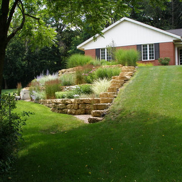 Outcropping Stone Retaining Wall