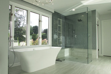 Example of a bathroom design in Other