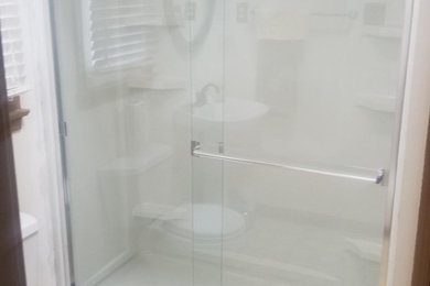 リッチモンドにあるトラディショナルスタイルのおしゃれな浴室の写真