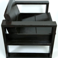 MR Lounge Chair - Products