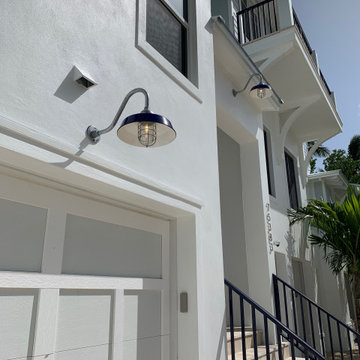 Florida Keys Home Features Vintage-Inspired Gooseneck Lights