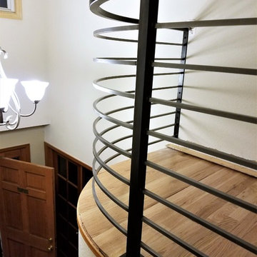 Contemporary Railing with Curve