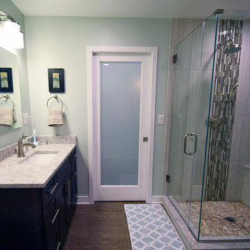 Cinema Loft Master Bathroom - Chicago