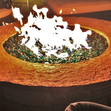 Fire Pits & Fireplaces