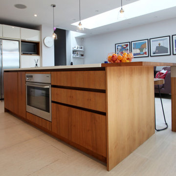 Roundhouse Contemporary Gloss Handleless