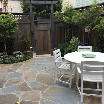 Oakland Small Detached Condo Garden