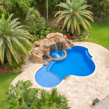 Rock Themed Swimming Pool & Spa in Davie, Florida!