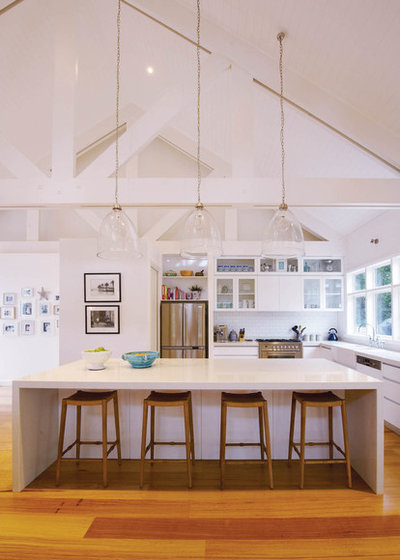 Coastal Kitchen by DJE Building Design