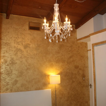 Gold venetian Plaster