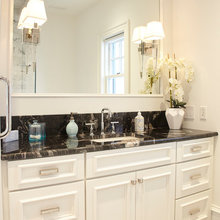 Bath/laundry