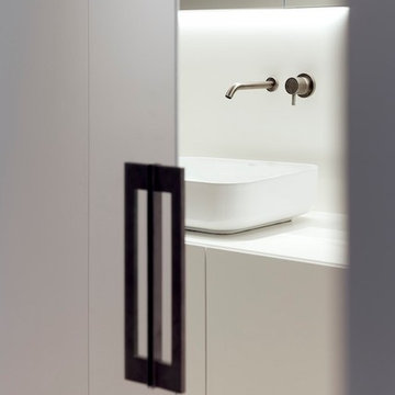 Baño con puertas correderas