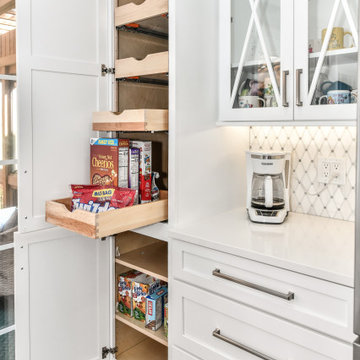 Fairfax - U Shaped Kitchen w/ Island