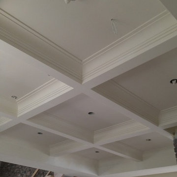Tray ceiling with plaster coated mouldings