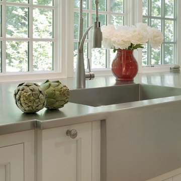 Traditional Farmhouse Kitchen
