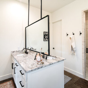 Landhausstil Badezimmer mit Granit-Waschbecken/Waschtisch Ideen, Design