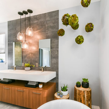 HGTV- House Hunters Renovation / Season 14/ Episode 13 "Renovating for Reception
