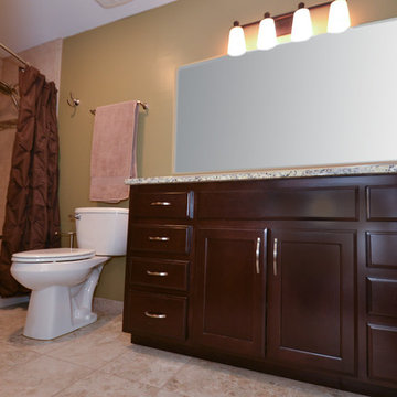 Busse Hall bath with tub bench