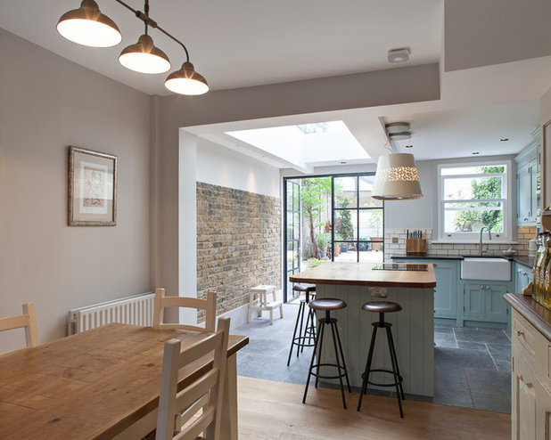 Decorating: 10 Ways to Make the Most of a Side Return Extension Traditional Kitchen by Chris Dyson Architects