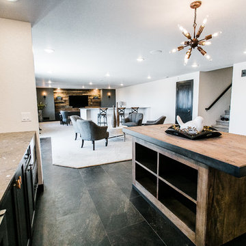 Black and White Modern Design- Bismarck
