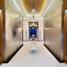 Thumb Point Foyer