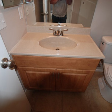 Fiberglass 4 piece combo tub/shower with Brushed Nickel Fixtures