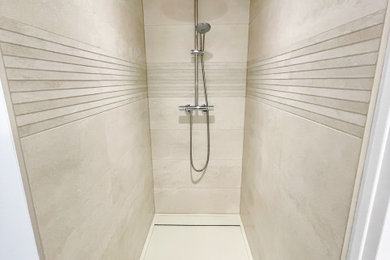 Inspiration pour une salle de bain design.