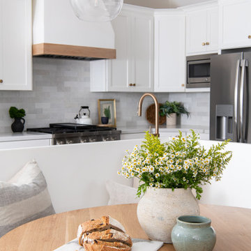 Dining nook centrally located
