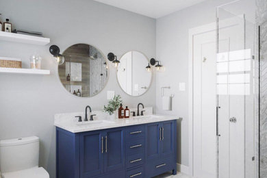 Bathroom - bathroom idea in San Francisco