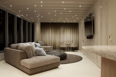 Mid-sized trendy home design photo in Chicago