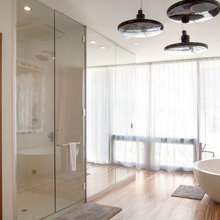 master bedroom bathroom
