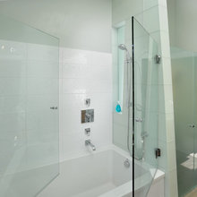 glass and tub