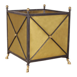 GILANI - Etruscan Planter - Indoor Pots And Planters