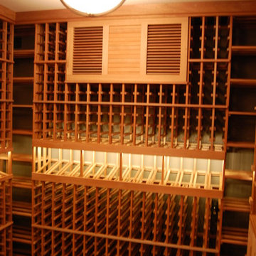 12-69 Tampa, Fl: Custom Wine Cellar