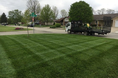 Design ideas for a landscaping in Indianapolis.
