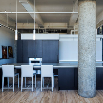 Kitchen with the Valcucine cabinet closed