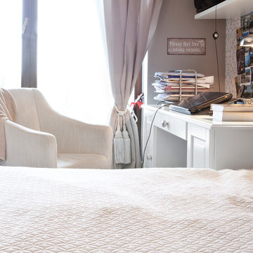 Teenager's room and bathroom