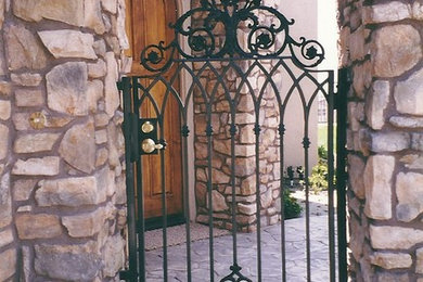 Entryway - entryway idea in Orange County