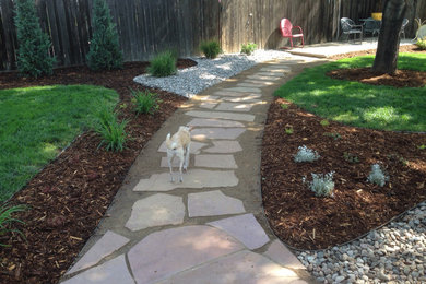 Inspiration for a contemporary landscaping in Denver.