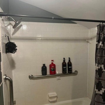 Eaton Rapids Bathroom Remodel (Tile Shower)