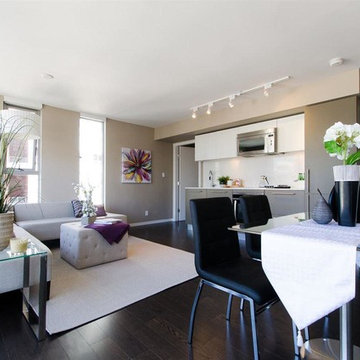 Seymour street staging