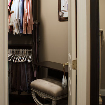 Custom Master Walk-in for Professional Woman