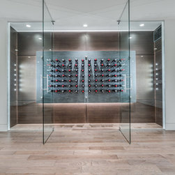 910 LEOVISTA - Products