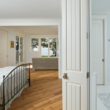 Thompson - Traditional Farmhouse